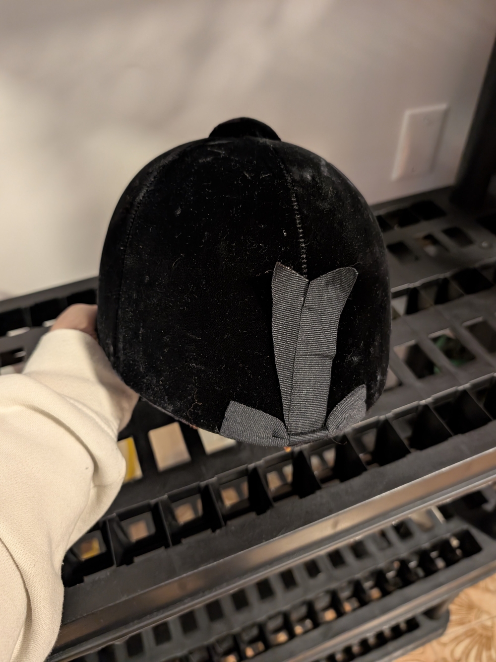 Black Velvet Riding Cap - Picture 3 of 4